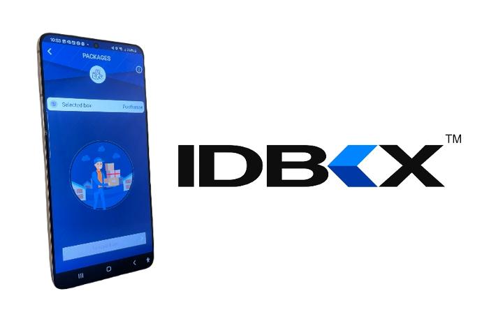 Mobiltelefon med IDBOX app bilde på, IDBOX logo FOTO